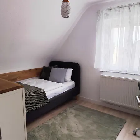 3 Wohnung, Stammheim, Ruhig, Naehe Porsche *