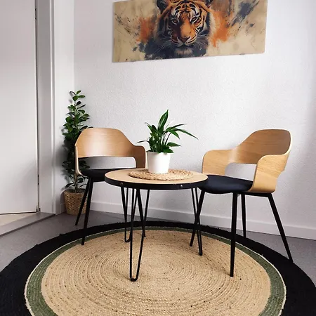 3 Wohnung, Stammheim, Ruhig, Naehe Porsche